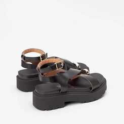 Sandália Vizzano Plataforma Tiras Cruzadas Bold Preto