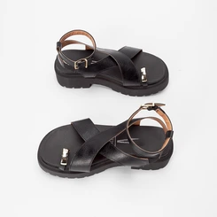 Sandália Vizzano Plataforma Tiras Cruzadas Bold Preto