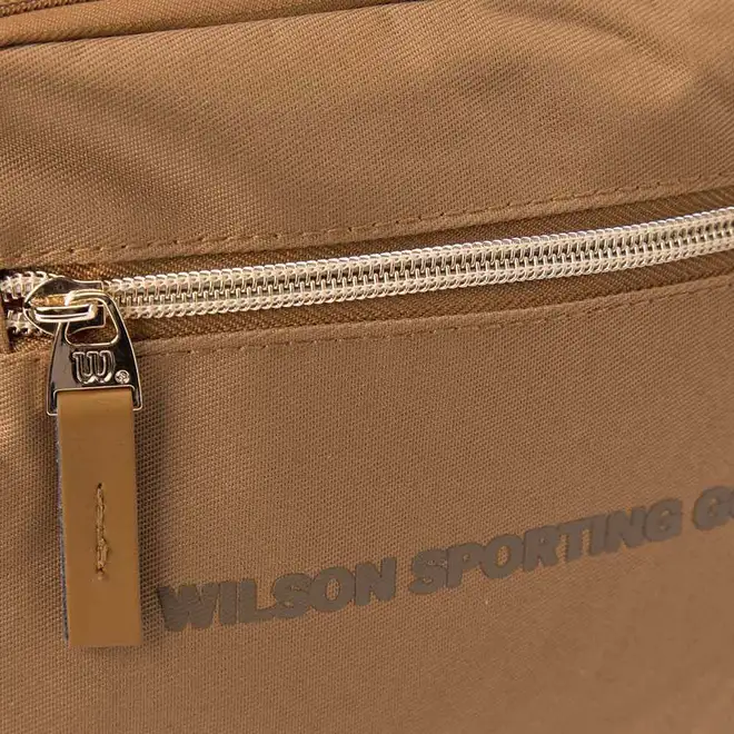 Mochila Wilson Bolso Frontal Basic Caramelo & Preto