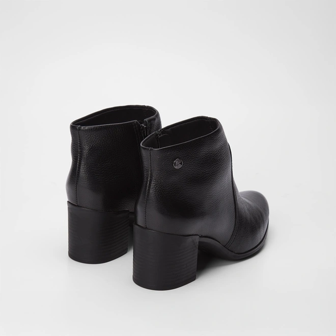 Ankle Boot Feminina Bottero Salto Bloco Couro Preto