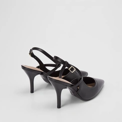 Scarpin Slingback Beira Rio Salto Fino Fivelas Preto