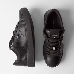 Tênis Via Marte Casual Feminino Aplicação Ilhós Strass Preto