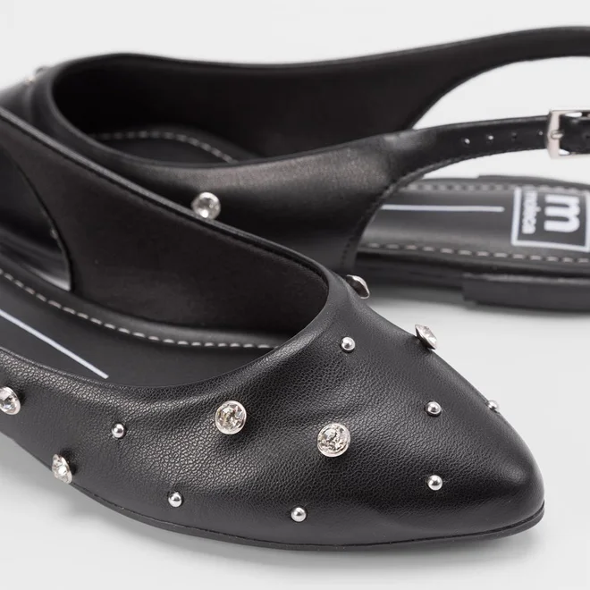 Sapatilha Slingback Moleca Rebite & Strass Preto