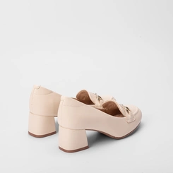 Mocassim Modare Ultraconforto Salto Geométrico Fivela Texturizado Off White