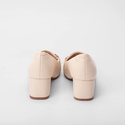 Mocassim Modare Ultraconforto Salto Geométrico Fivela Texturizado Off White