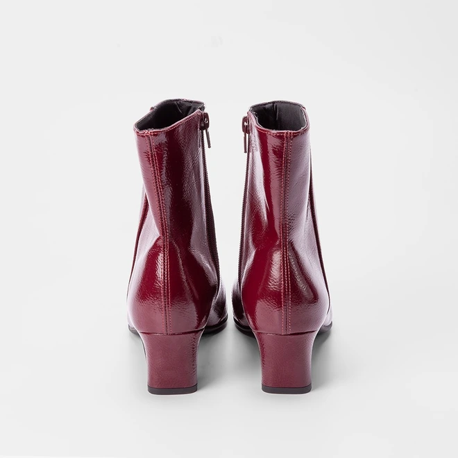 Ankle Boot Gabriela Salto Reto Texturizada Vinho
