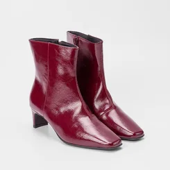 Ankle Boot Gabriela Salto Reto Texturizada Vinho