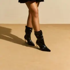 Bota Slouchy Feminina Gabriela Drapeado Cano Médio Salto Estilizado Preto
