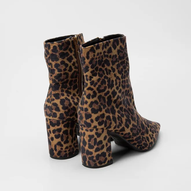 Ankle Boot Feminina Gabriela Salto Bloco Animal Print Onça Multicolor