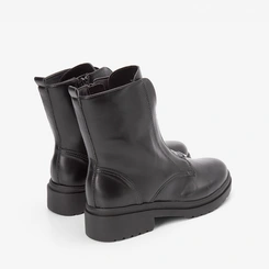 Bota Coturno Via Marte Aplicação Strass Preto