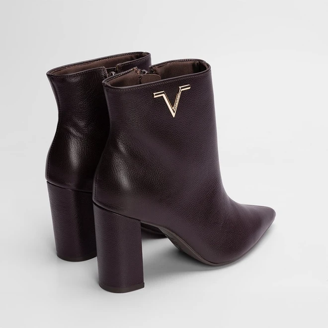 Ankle Boot Via Marte Couro Logo Lateral Marrom
