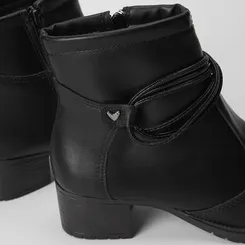 Ankle Boot Mississipi Detalhe Tiras Cruzadas Preta