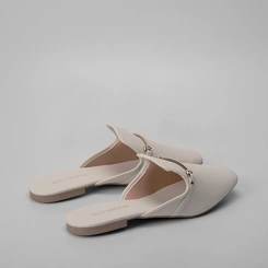 Mule Penélope Fivela Slim Off White