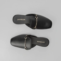 Mule Penélope Fivela Slim Preto