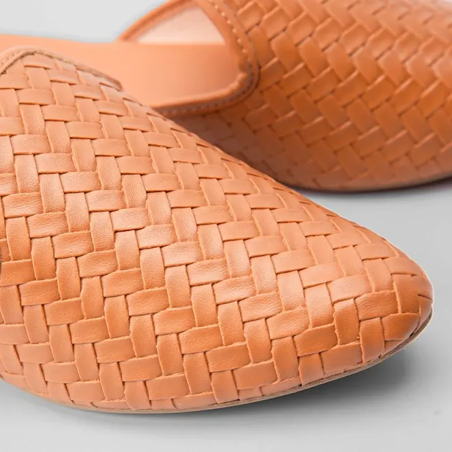Mule Feminino Penélope Tressê Caramelo