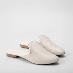 Mule Feminino Penélope Perfuros Off White