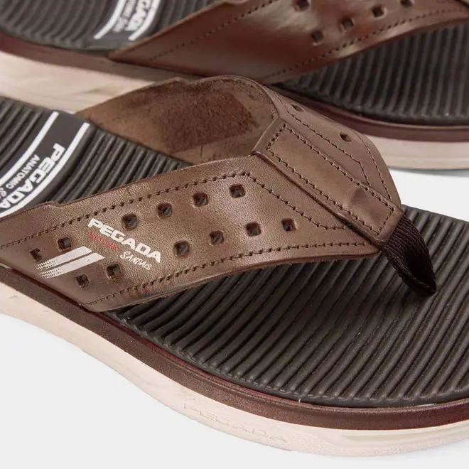 Chinelo Pegada Anatomics Couro Marrom