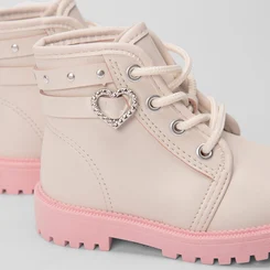 Bota Coturno Molekinha Bebê Coração Rebites Off White