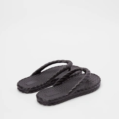 Chinelo Gabriela Textura Tressê Preto