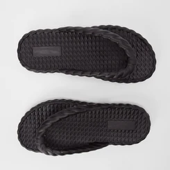 Chinelo Gabriela Textura Tressê Preto