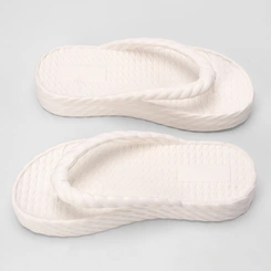 Chinelo Gabriela Flatform Textura Tressê Branco