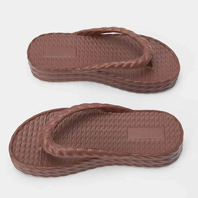 Chinelo Gabriela Flatform Textura Tressê Marrom