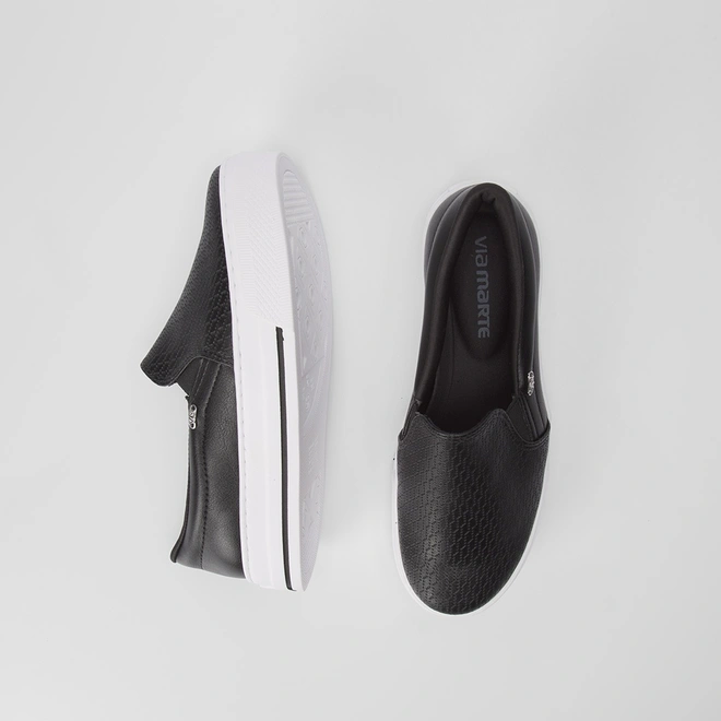 Slip On Via Marte Flatform Texturizado Preto