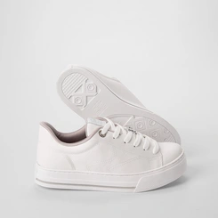 Tênis Casual Feminino Via Marte Flatform Aplicação Logo Branco