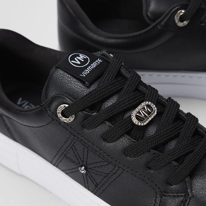 Tênis Casual Feminino Via Marte Detalhes Strass Preto & Branco