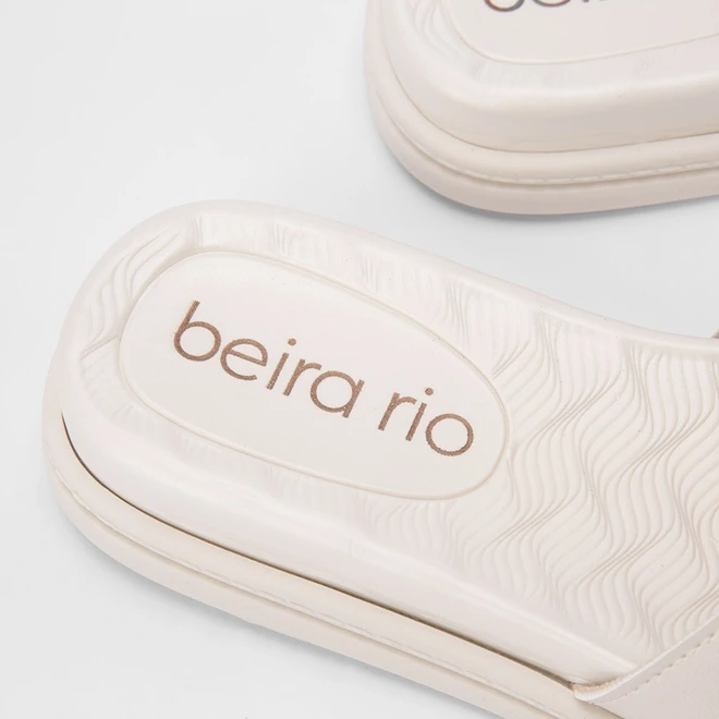 Rasteira Papete Beira Rio Tiras Vazadas Off White