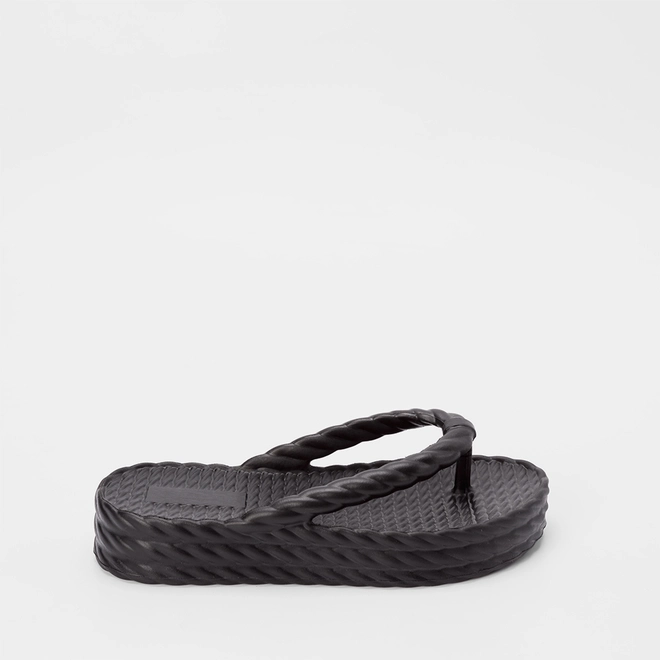 Chinelo Gabriela Flatform Textura Tressê Preto