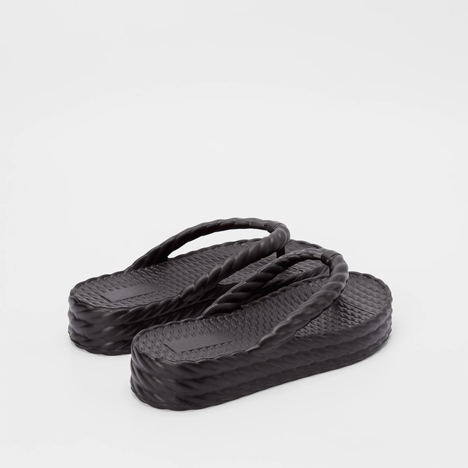 Chinelo Gabriela Flatform Textura Tressê Preto