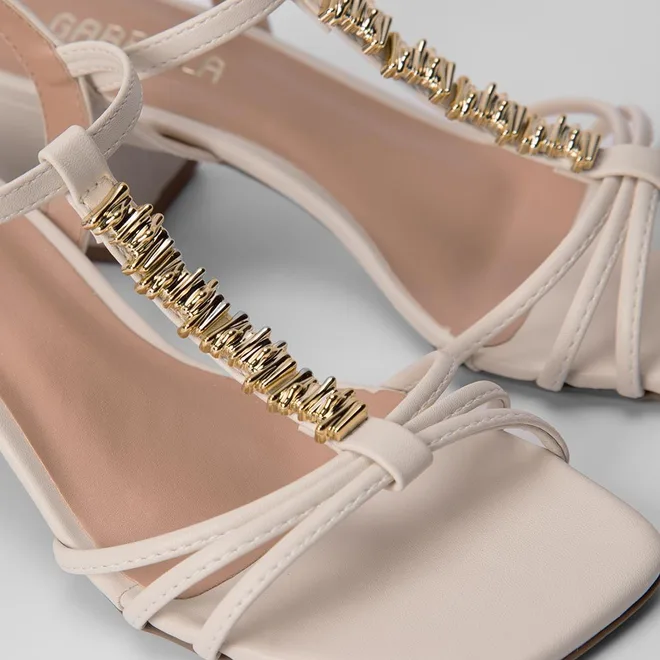 Sandália Gabriela Aplicação Estilizada Off White