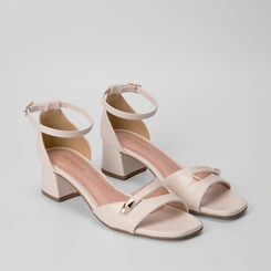 Sandália Gabriela Detalhe Tira Vazada Off White