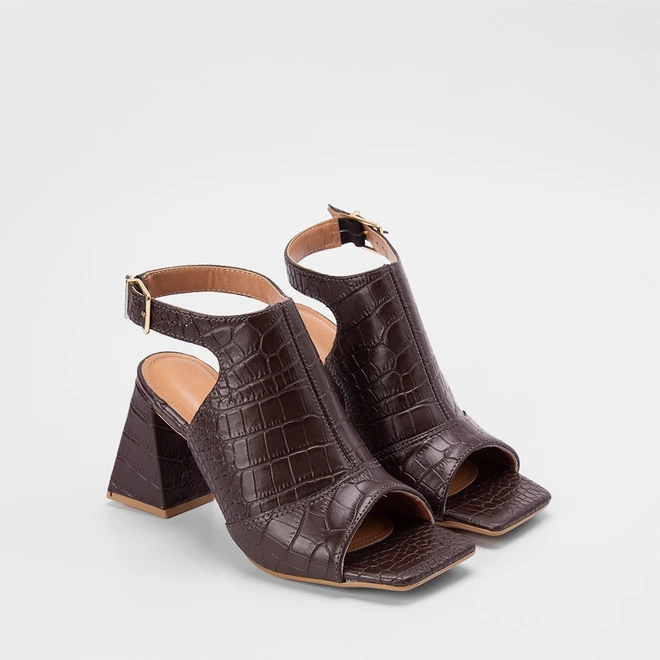 Sandália Vizzano Salto Alto Bege Fechado Sapato Vizzano Salto