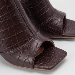 Sandália Vizzano Salto Alto Decote Fechado Croco Marrom