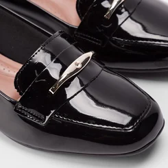 Mocassim Beira Rio Salto Baixo Detalhe Bridão Verniz Preto