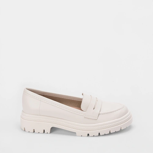 Mocassim Loafer Moleca Tratotado Off White