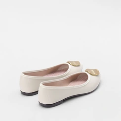 Sapatilha Moleca Enfeite Dourado Off White