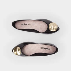 Sapatilha Moleca Enfeite Dourado Preto