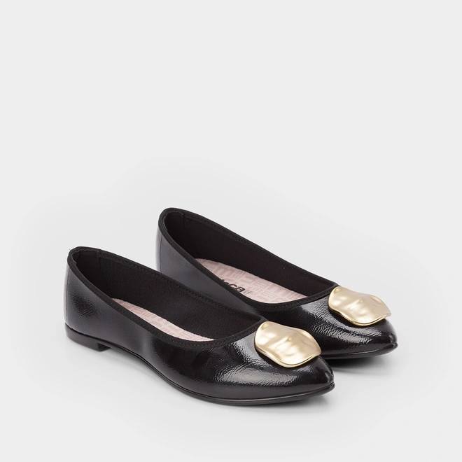 Sapatilha Moleca Enfeite Dourado Preto