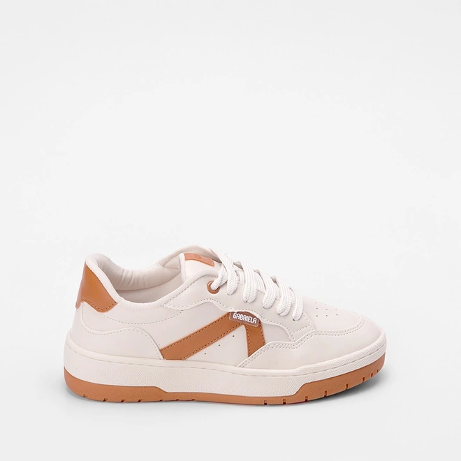 Tênis Casual Feminino Gabriela Recorte Estilizado Off White & Caramelo