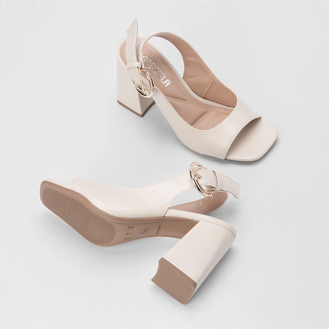 Sandália Gabriela Salto Alto Decote Aberto Fivela Off White