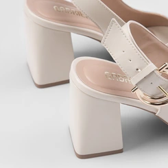 Sandália Gabriela Salto Alto Decote Aberto Fivela Off White