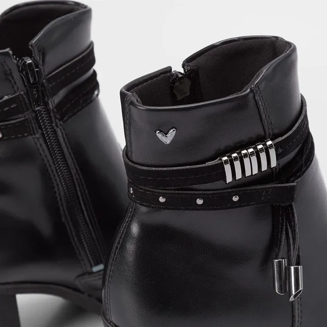Ankle Boot Mississipi Salto Médio Rebite Enfeite Metalizado Preto