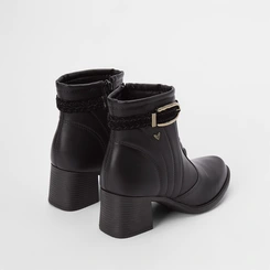 Ankle Boot Mississipi Salto Médio Fivela Tressê Preto