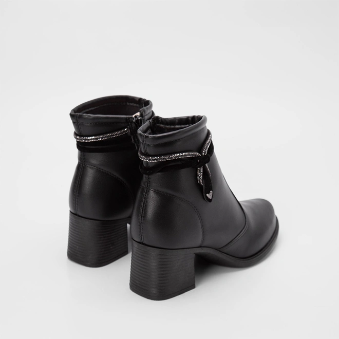 Ankle Boot Mississipi Salto Médio Tira Strass Preto