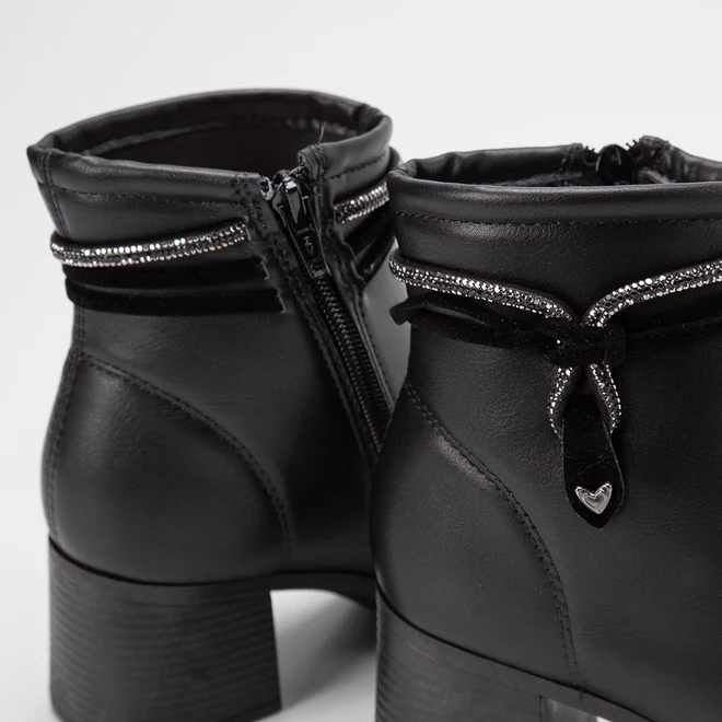 Ankle Boot Mississipi Salto Médio Tira Strass Preto