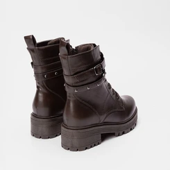 Bota Coturno Mooncity Cano Curto Tratorado Detalhe Fivela Marrom