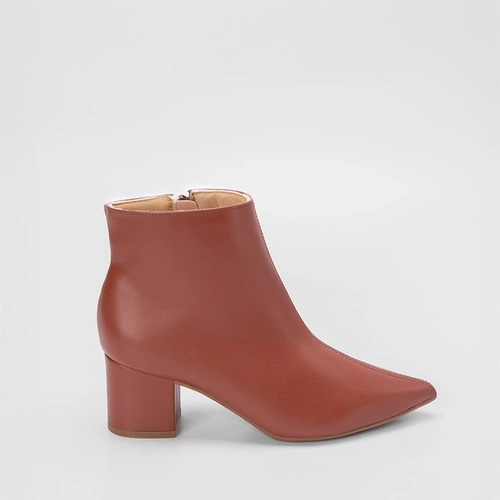 Ankle Boot Gabriela Salto Médio Bico Fino Marrom